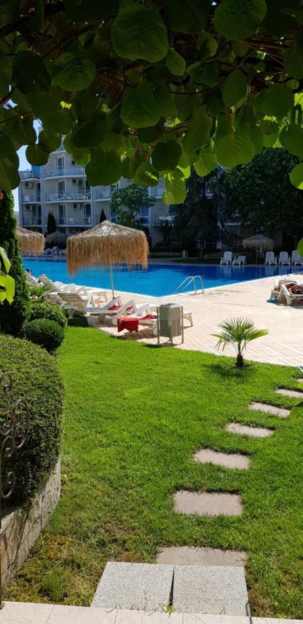 Apartment With Green Terrace بورغاس المظهر الخارجي الصورة