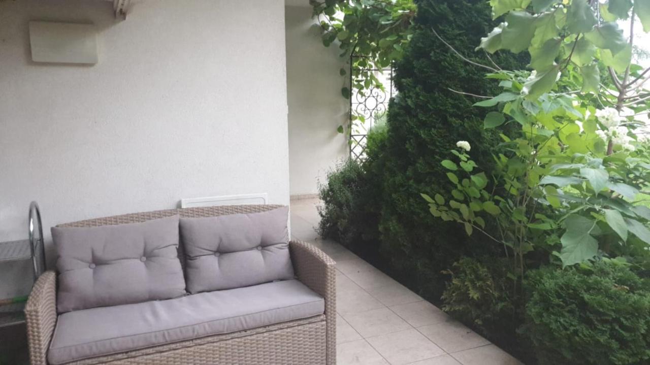 Apartment With Green Terrace بورغاس المظهر الخارجي الصورة
