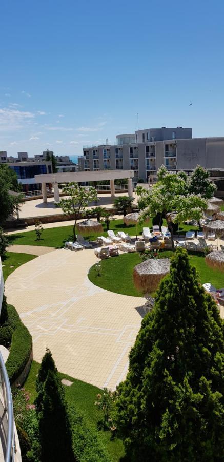 Apartment With Green Terrace بورغاس المظهر الخارجي الصورة
