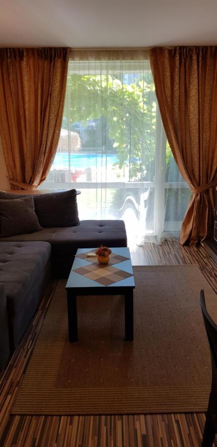 Apartment With Green Terrace بورغاس المظهر الخارجي الصورة