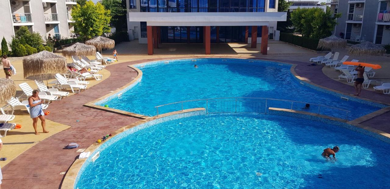 Apartment With Green Terrace بورغاس المظهر الخارجي الصورة